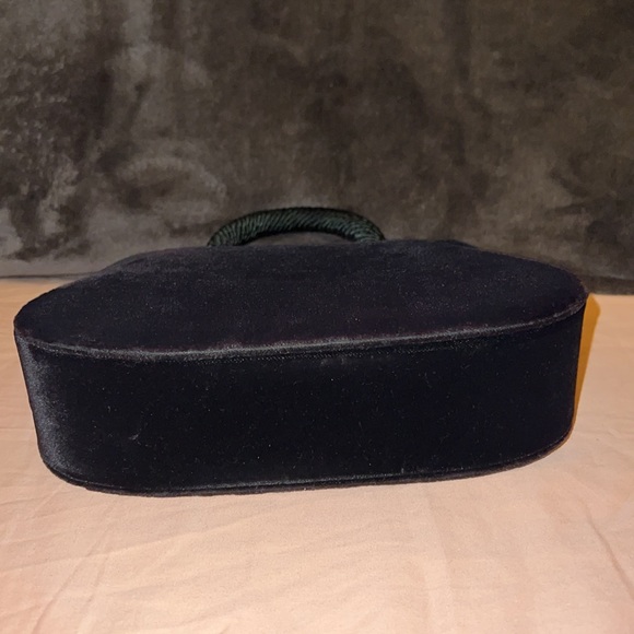 Vintage Black Velvet 2-Way Embellished Brooch Charm Structured Handbag - Picture 7 of 8